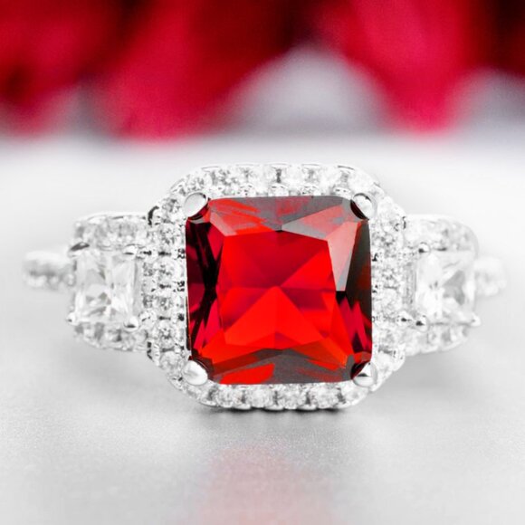 Red Ruby Gemstone Ring, 925 Sterling Silver Charmed Aroma - Picture 4 of 4